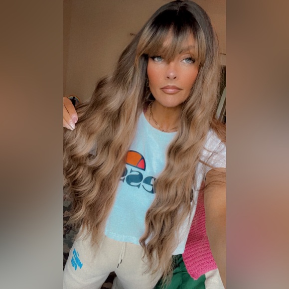 Synthetic long wavy bang wig - Picture 3 of 5